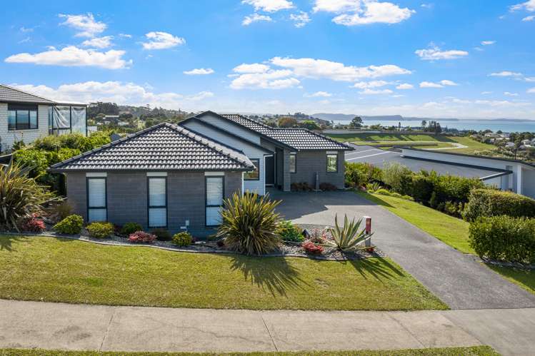 23 Woodridge Drive Stanmore Bay_12