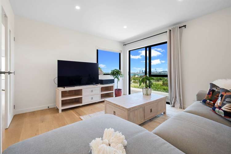 14D Howard Road Northcote_11