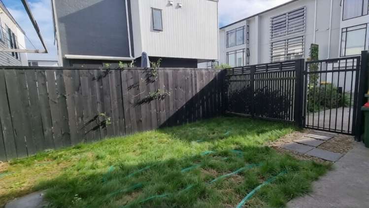 24 Sacred Kingfisher Road Hobsonville_4