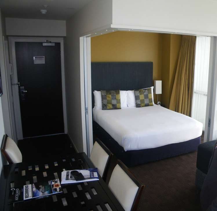 1315/10 Waterloo Quadrant Auckland Central_3