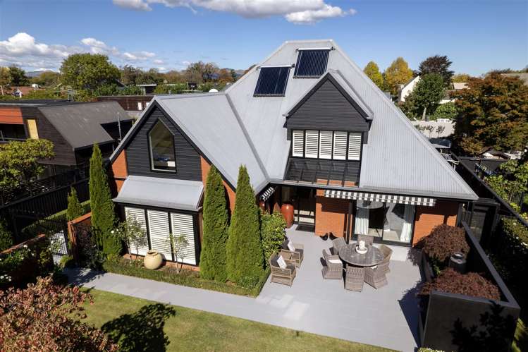 24 Poynder Avenue Merivale_20