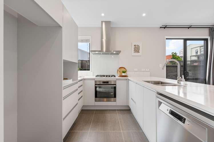 62 Nugget Avenue Hobsonville_3