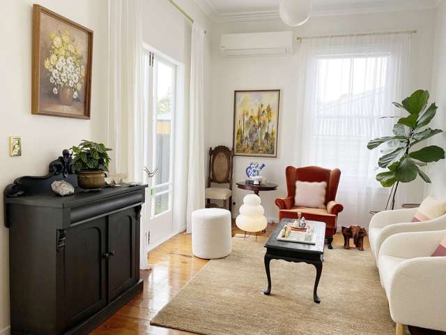 Super Sunny Kingsland Villa