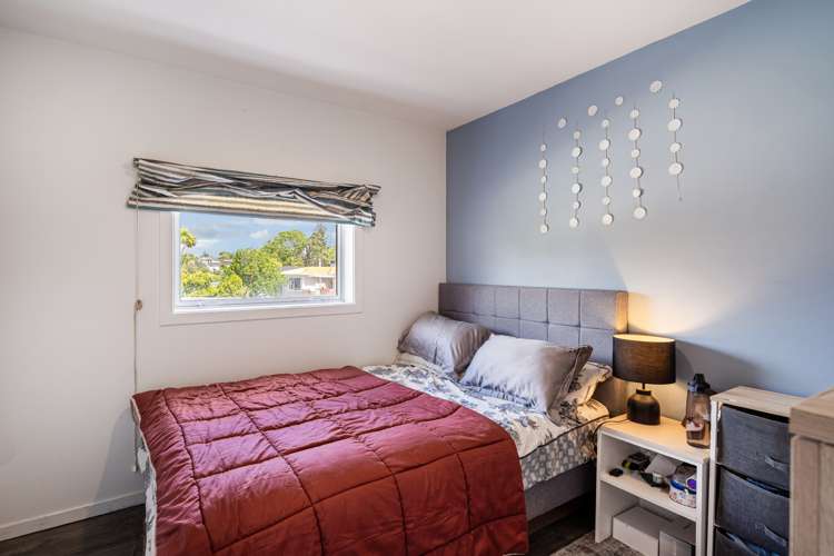 52 Ayton Drive Totara Vale_20