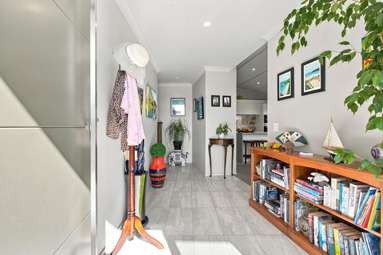 15 Noumea Drive_4
