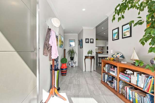 15 Noumea Drive Rangatira Park_4