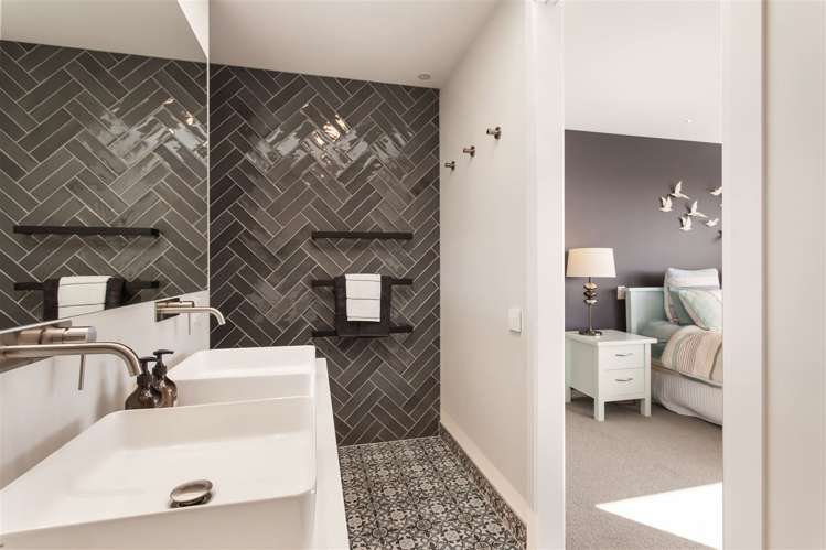 2 John Monck Lane Redcliffs_11