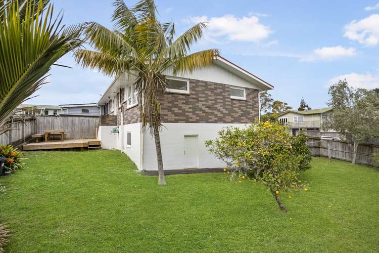 2/32 Paragon Avenue Beach Haven_11