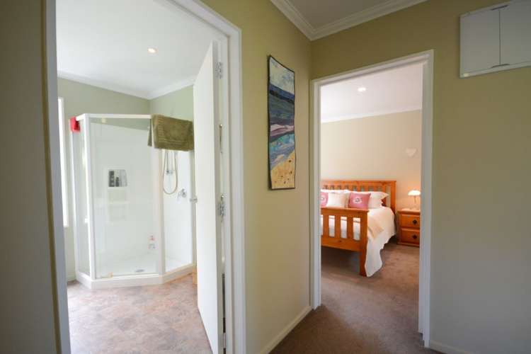 20 Seaview Lane Wainui_13