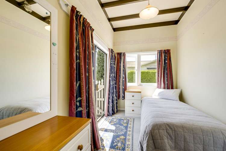 1209 Caroline Road Mayfair_12