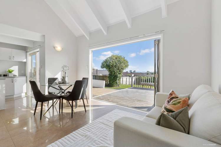 8 Rotoma Rise Clover Park_5