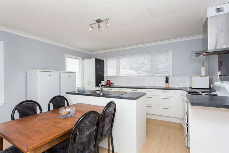 172 Springs Road Hornby_3