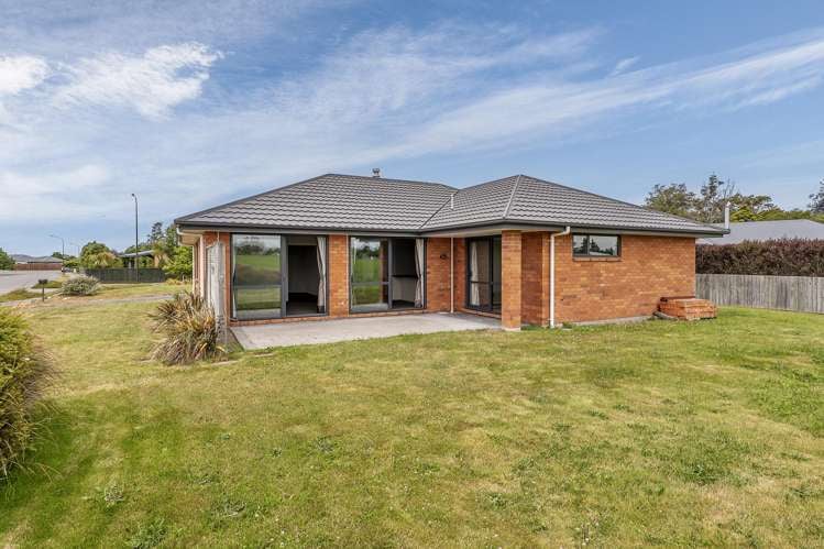 1 Reeds Road Darfield_17