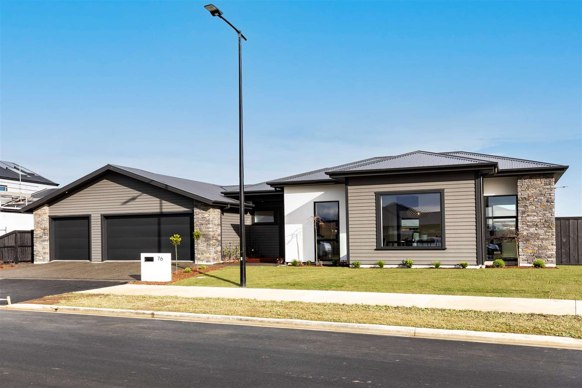 76 Whitehorn Drive Lincoln_0