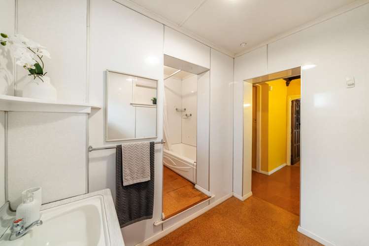 43a Wyndham Road Pinehaven_23