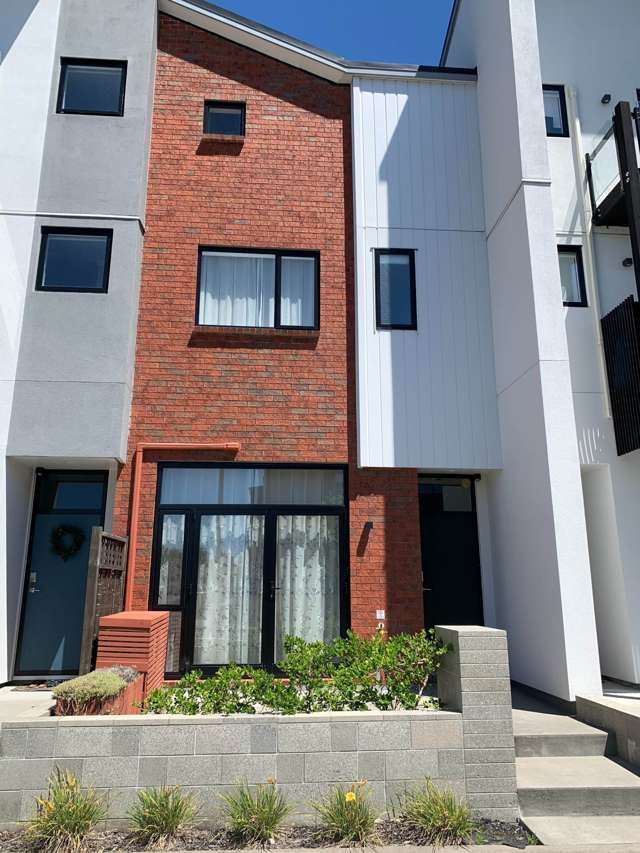 Modern, Low Maintenance Living in a Prime Location