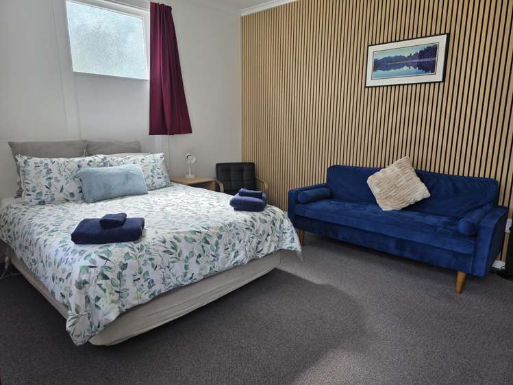 44 Main Road Whataroa_8