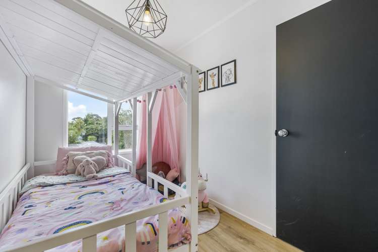 72 Hadfield Street Beach Haven_15