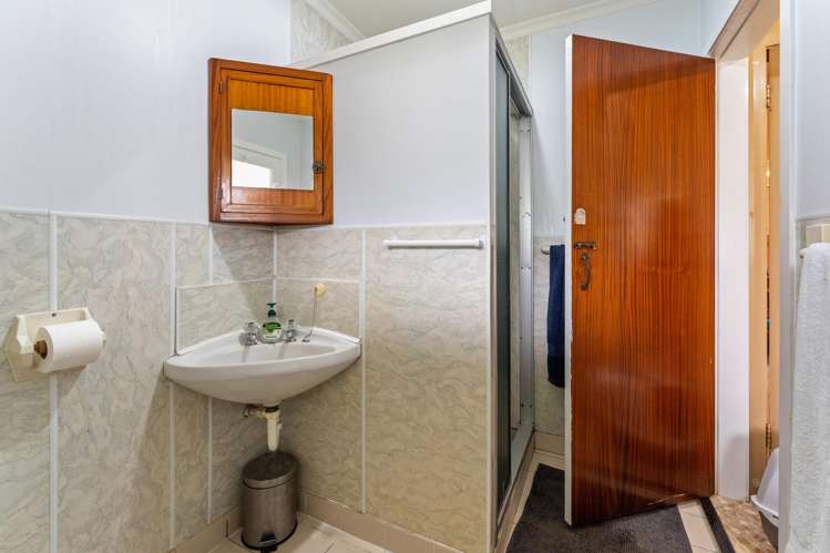 24 Domain Road Otaki_10