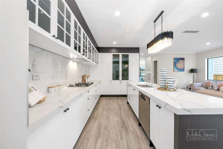 16 Aklander Rise Flat Bush_7