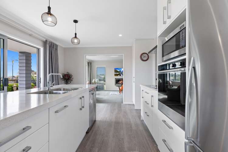 6 Louise Drive Ohauiti_12