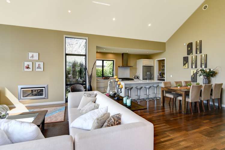 6 Bretby Court Jacks Point_10