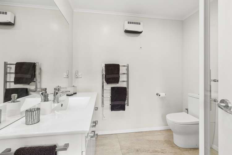 11 Wilmshurst Place Tawa_32