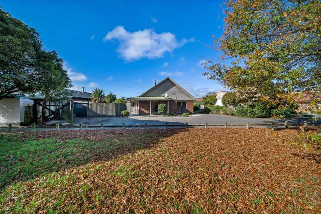 1/16B Langham Place Redwood_1