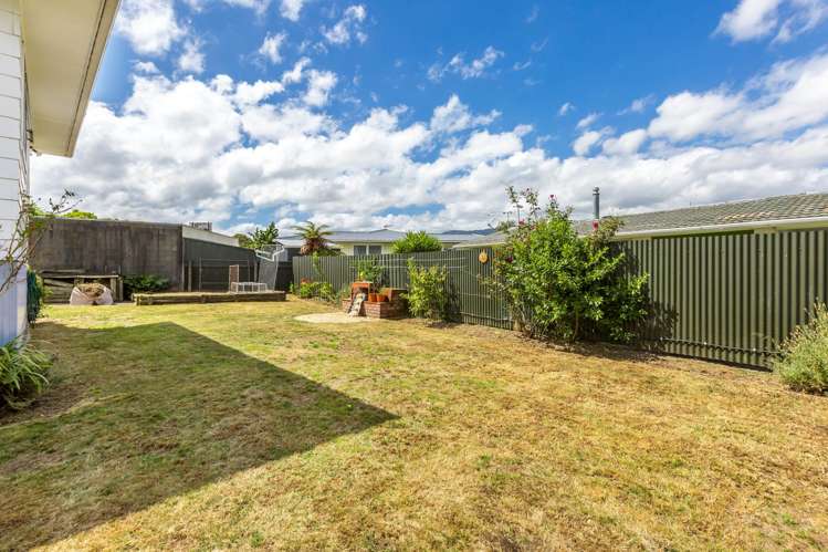 19 Haylock Grove Totara Park_18