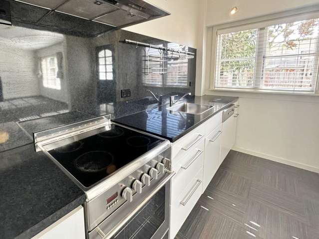 77 Kahu Rd Fendalton_2