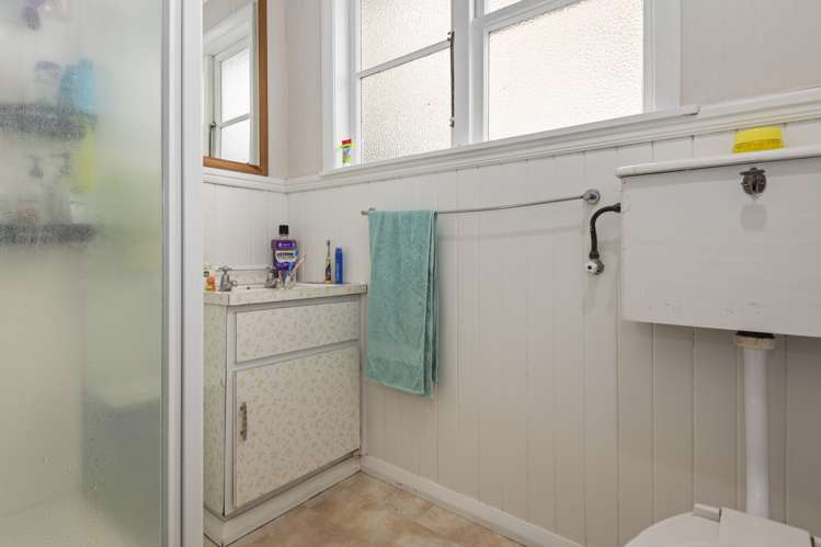 2 Hinton Place Roslyn_10