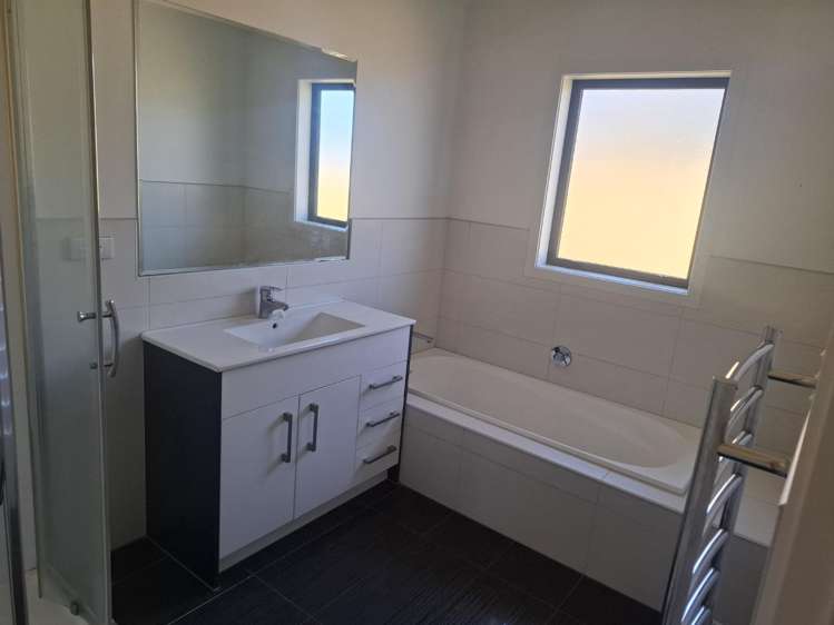 17 Ihimaera Terrace 1093_19