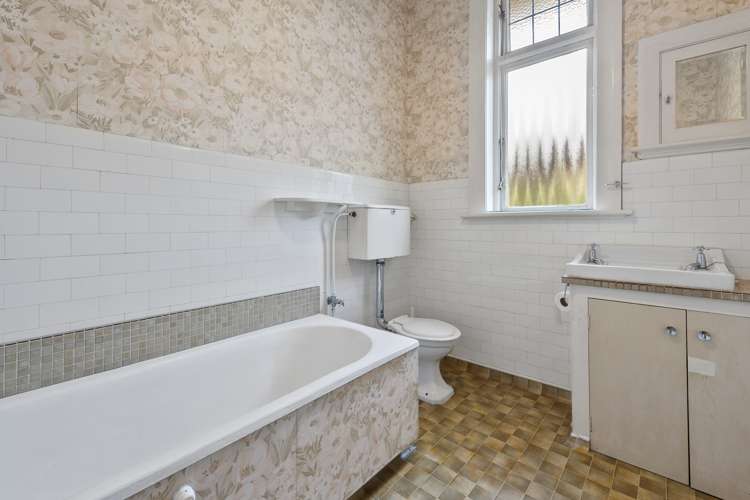 20 Kamura Street Tainui_13