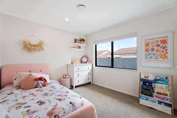 8a Craigbank Avenue New Lynn_11