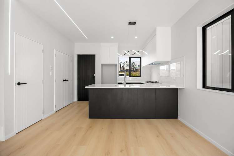 6 Toetoe Street Westgate_4