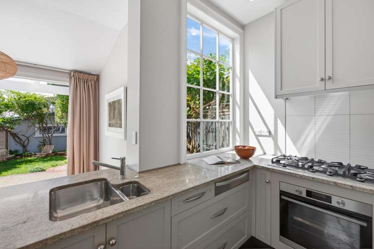 11 Shelbourne Street Nelson Central_13