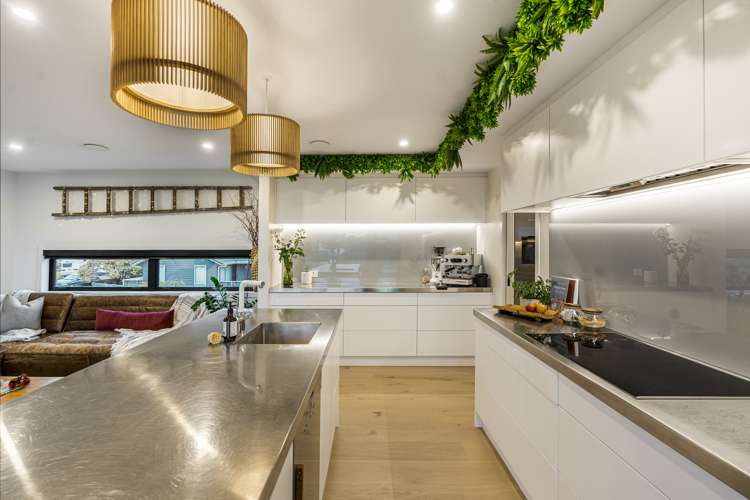 3a William Bayes Place Red Beach_10