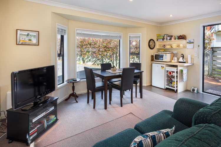 5 Heather Place Picton_19