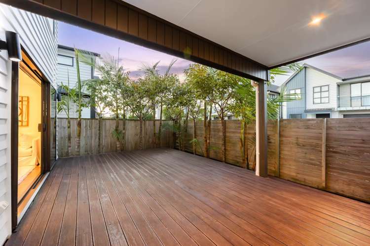 2 Irving Place Hobsonville_25