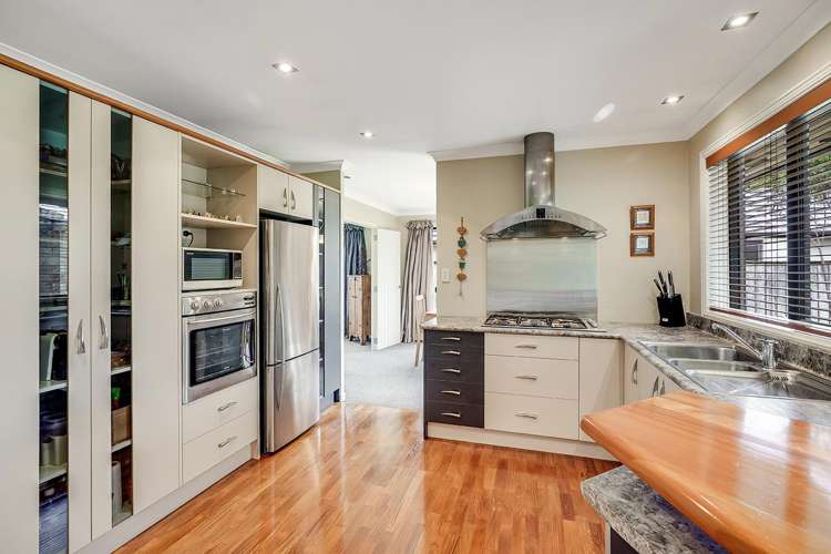 4 Iain Court Rototuna_13