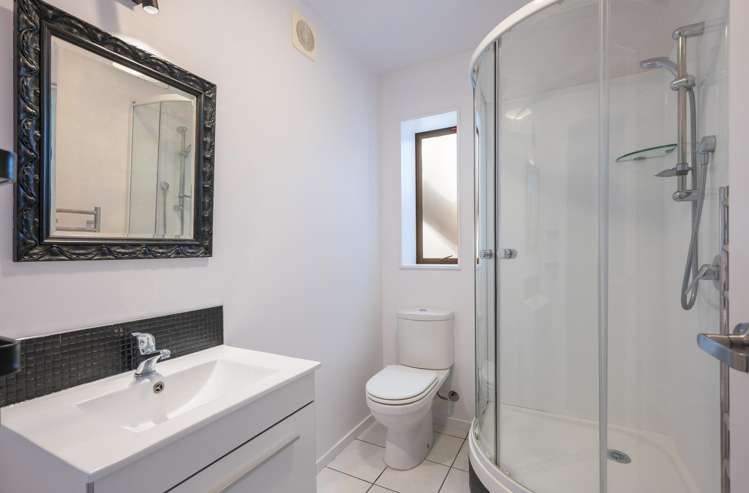 27 Tresillian Avenue Marybank_18