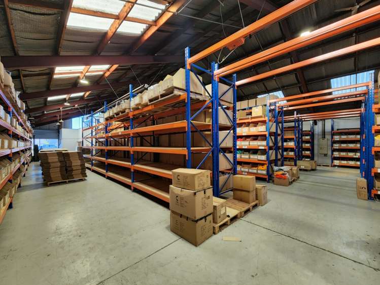 100 Mowbray Street Waltham_5