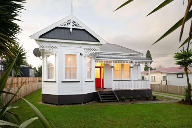 Bay Villa Eye Candy