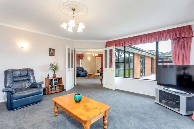 32 Taranaki Drive Woodend_5