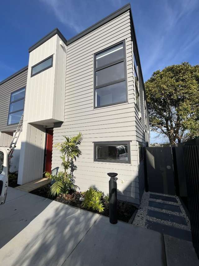 Easy living in Mt Albert