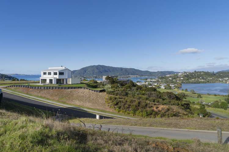 18 Azimuth Road Tairua_8