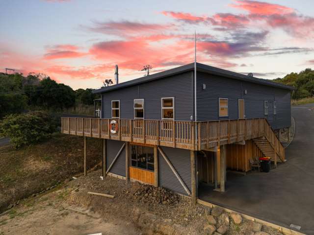 Sun-Soaked Home with Harbour Views