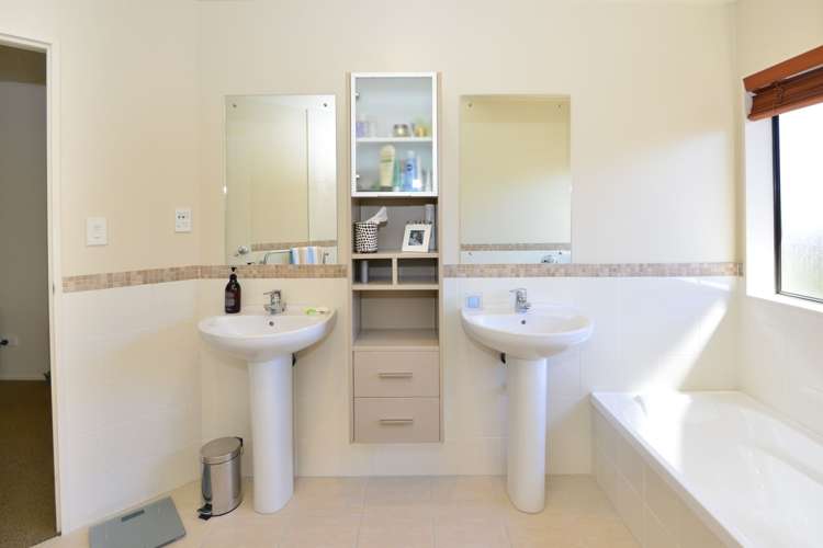 40 Kath Hopper Drive Orewa_18