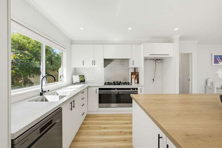 15 Legorne Lane Havelock North_6