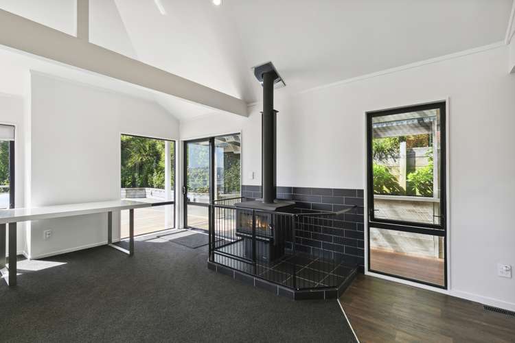 8 Countess Close Maupuia_14